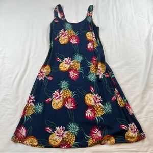 Hilo Hattie Hawaiian Dress Women’s Small Pineapple Floral Sleeveless Aloha Luau
